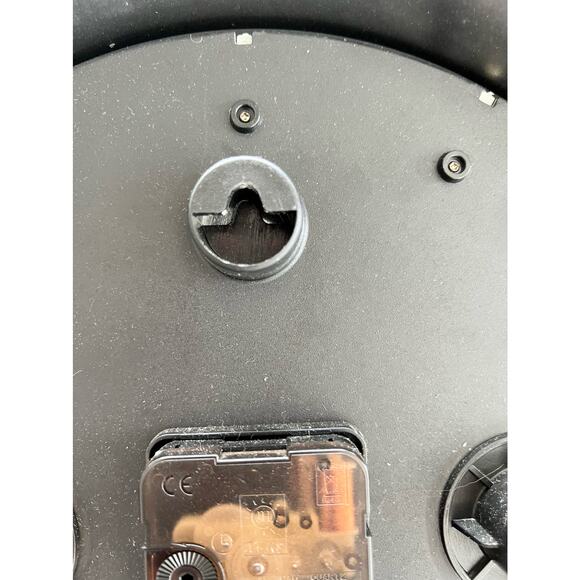 Silver Round Wall Clock EUC - Picture 3 of 7